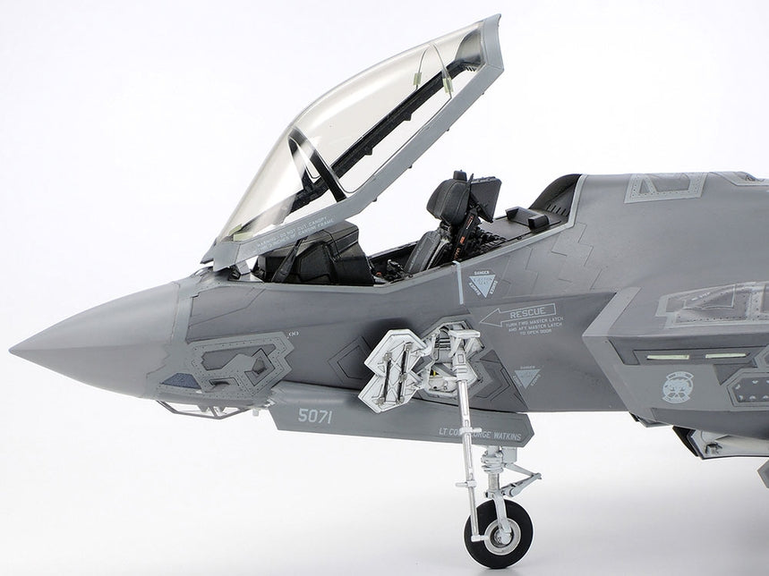 Tamiya 1/48 Lockheed Martin F-35 A Lightning II Model Airplane Kit